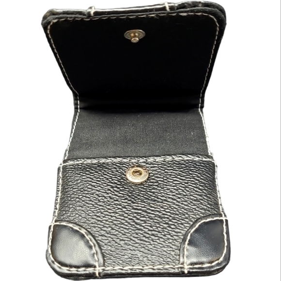 WOMENS BLACK BUSINESS CARD OR CREDIT CARD HOLDER - Picture 2 of 3